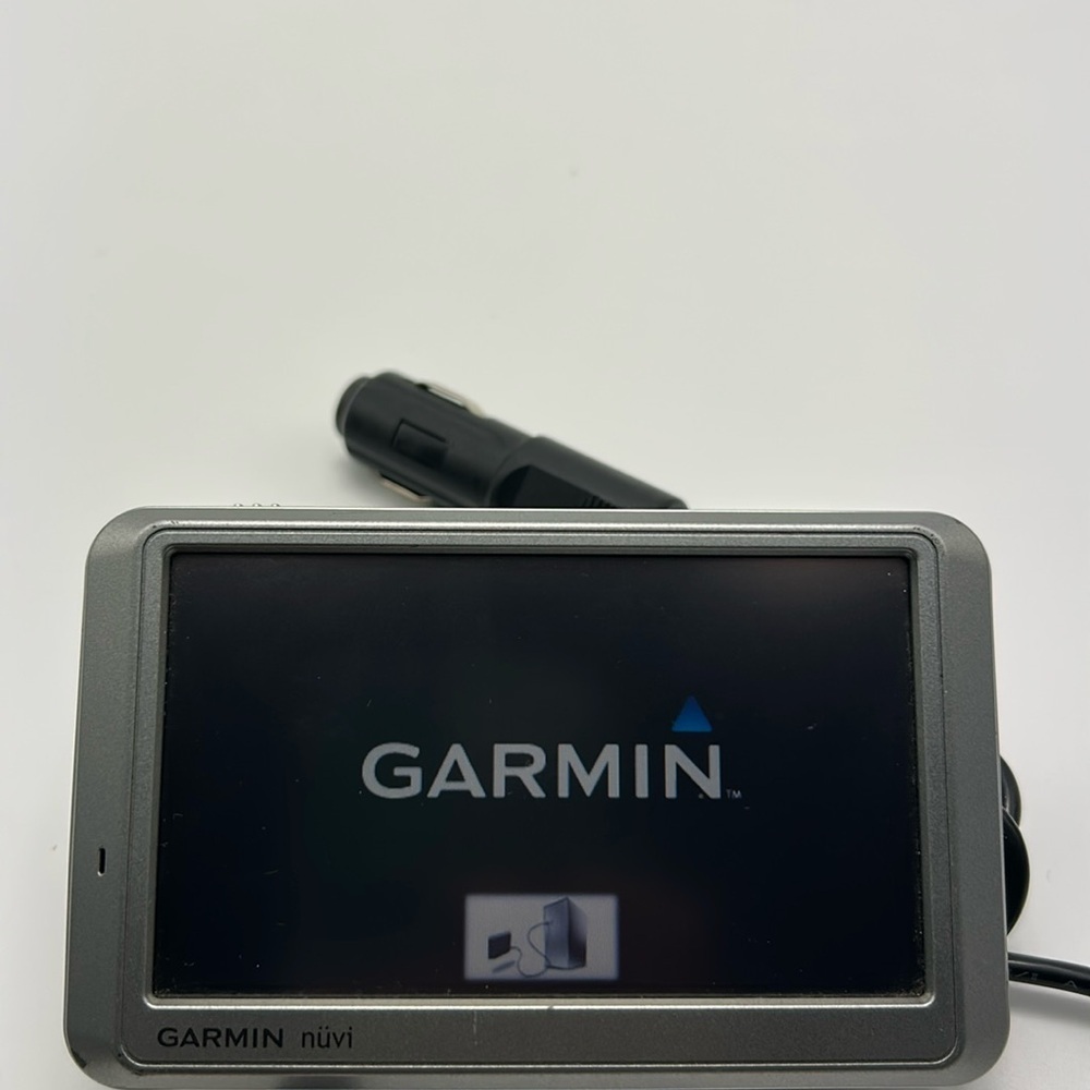 Garmin Nuvi Silver GPS Navigator with LCD Display